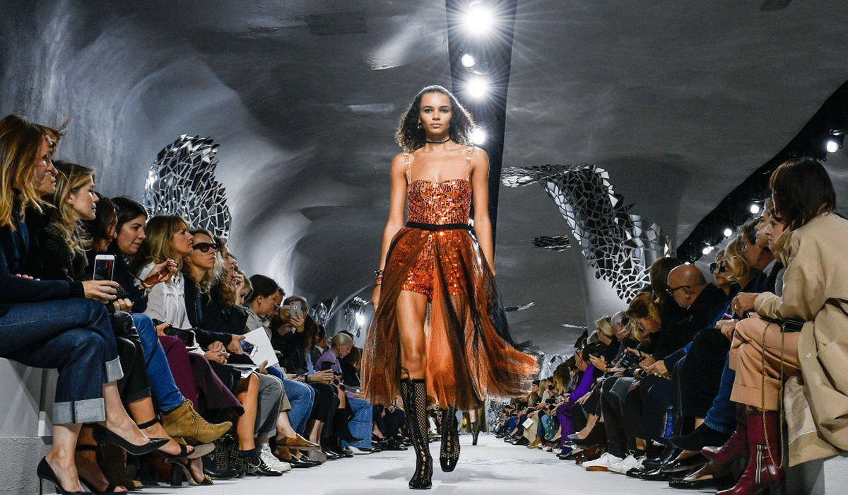 Visual Storytelling in Fashion Publishing